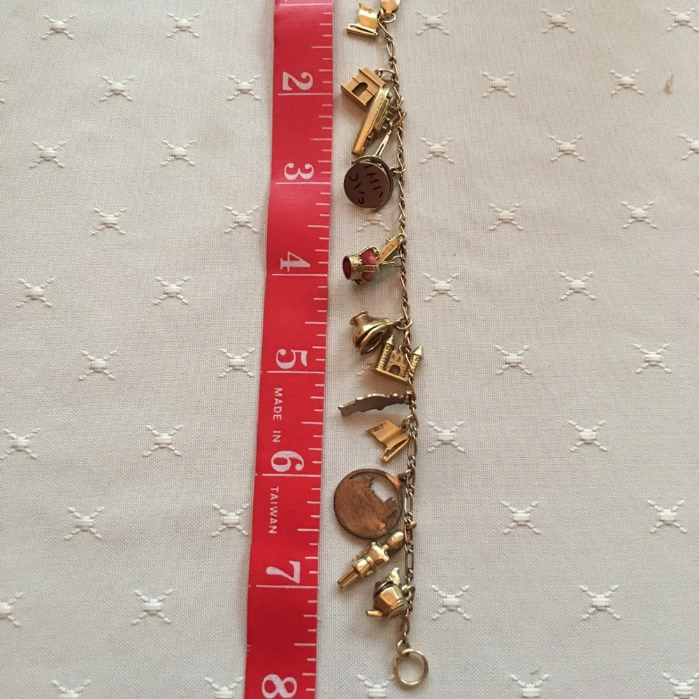 Vintage 14k Gold  Charm Bracelet
